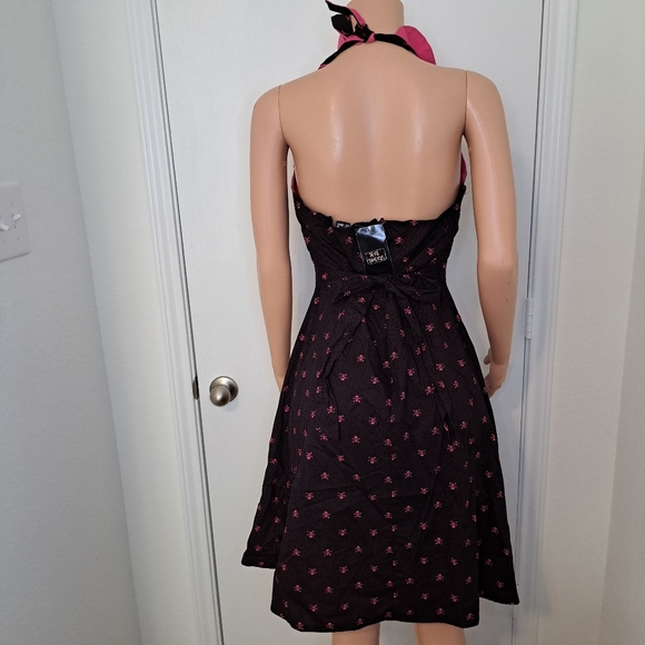 Dead Threads Goth Dress 1950s Retro Style Pin Up Pink Black Skull Halloween Sz M - Picture 2 of 11
